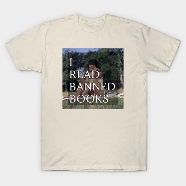 I read banned books T-Shirt by Sagansuniverse